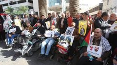 نابلس: وقفة اسناد ودعم للأسرى المضربين عن الطعام