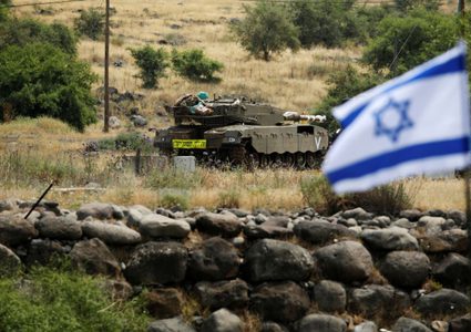 غانتس: سندمر لبنان إذا هاجم حزب الله إسرائيل