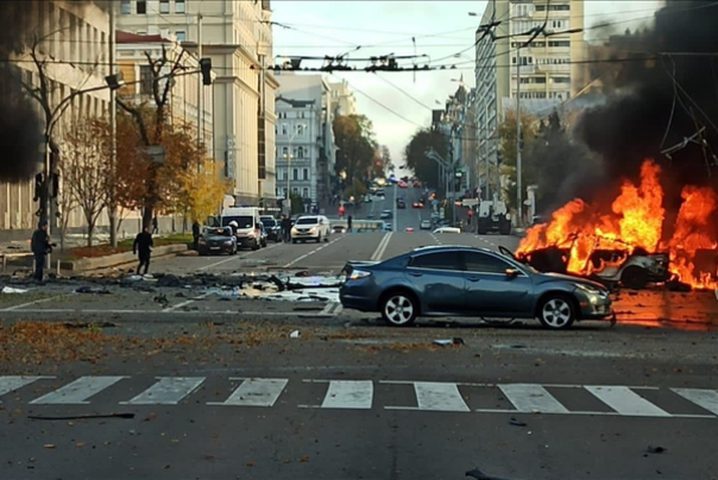 أوكرانيا.. أنباء عن انفجارات في عدة مناطق