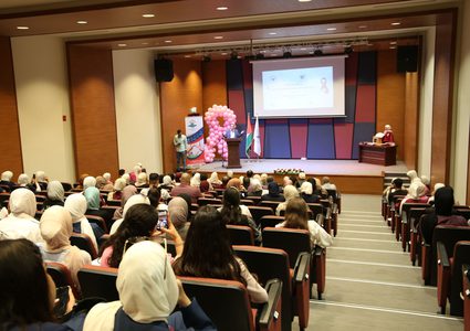 كلية الطب تنظم يومًا توعويًا حول دور العلاج الفيزيائي في مكافحة سرطان الثدي