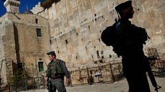 قوات الاحتلال تغلق الحرم الإبراهيمي بحجة الأعياد اليهودية