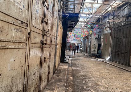 نابلس: اضراب تجاري شامل اسنادا لأهالي في مخيم شعفاط وعناتا