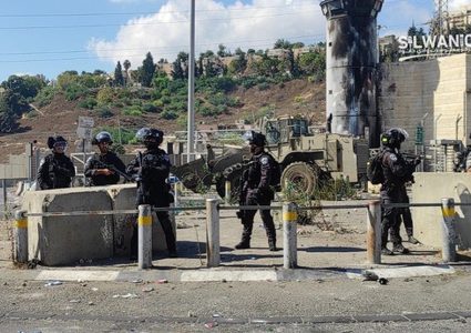 الاحتلال بعتقل العشرات من القدس