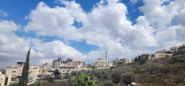 حالة الطقس: أجواء خريفية معتدلة وارتفاع طفيف على الحرارة