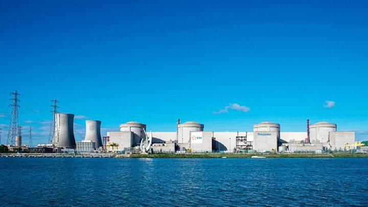 فرنسا تؤجل إعادة تشغيل 5 مفاعلات نووية