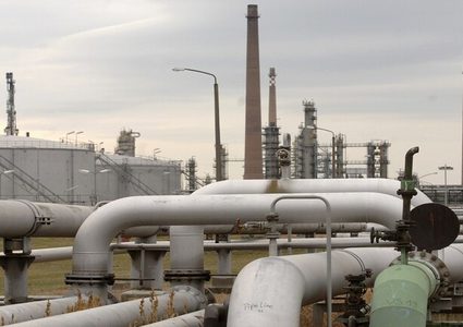 استئناف تدفق النفط من روسيا عبر خط أنابيب "دروجبا"