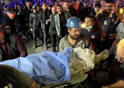 ارتفاع حصيلة ضحايا انفجار منجم للفحم بتركيا إلى 28