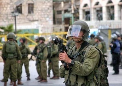 الاحتلال يبعد سيدة عن مخيم شعفاط بعد الافراج عنها