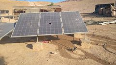 مستوطنون يحطمون خلايا شمسية بخربة الفارسية في الأغوار