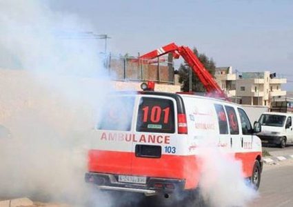 وقفتان منددتان باستهداف الطواقم الطبية في الخليل