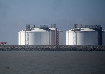 بلومبرغ: الصين توقف إمدادات الغاز إلى أوروبا