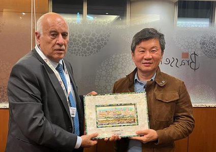 الرجوب يبحث تعزيز التعاون مع رئيس الاتحاد الكوري الجنوبي لكرة القدم