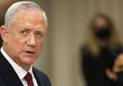 غانتس: نقف إلى جانب أوكرانيا لكن لن نبيعها أسلحة