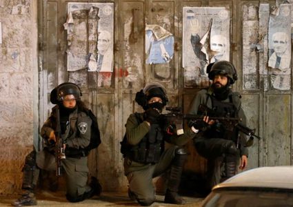 الاحتلال يعتقل 9 مواطنين من القدس بينهم شقيقان