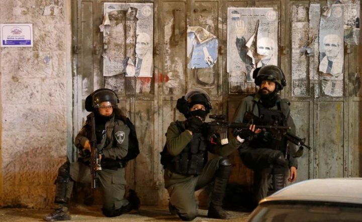 الاحتلال يعتقل 9 مواطنين من القدس بينهم شقيقان