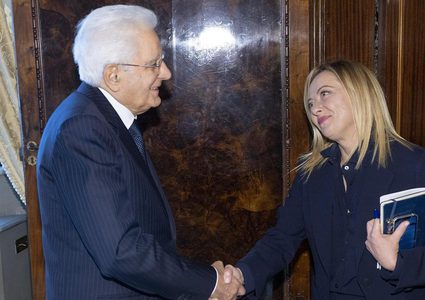 تعيين جورجيا ميلوني رئيسة للوزراء في إيطاليا