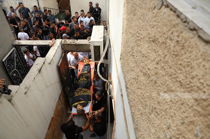 جنين تودع الشهيد صلاح بريكي إلى مثواه الأخير
