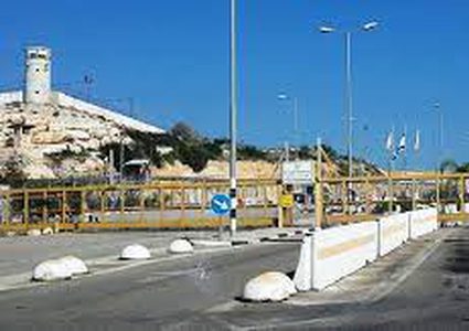 الاحتلال يغلق حاجز برطعة جنوب غرب جنين