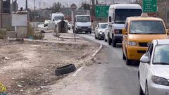 الاحتلال يغلق الطريق الرابط بين مدينة الخليل وبلدات جنوب المحافظة