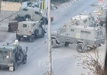 إصابة طالبات بالاختناق بعد اقتحام الاحتلال قرية خربثا بني حارث