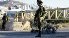 الاحتلال يغلق المدخل الشمالي لبلدة تقوع جنوب شرق بيت لحم