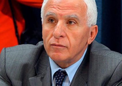 الأحمد يطلع القنصل البلجيكي على آخر المستجدات السياسية