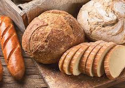 لا تتناول الخبز على معدة خالية ابدا