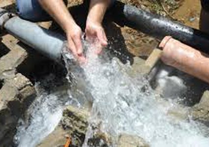 الخليل: استئناف العمل في مشروع شبكة المياه في يطا