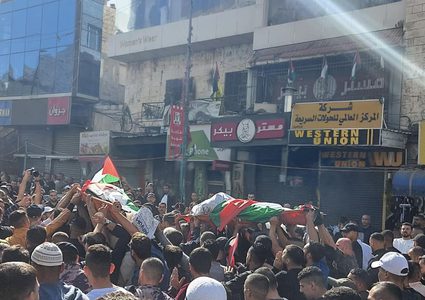 جماهير نابلس تشيع جثماني الشهيدين أبو رشيد وزبارة