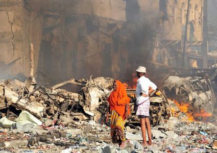 انفجاران بالعاصمة الصومالية وسقوط عشرات الضحايا المدنيين