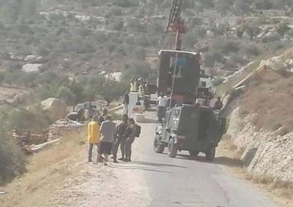 الاحتلال يستولي على شاحنة بالأغوار الشمالية