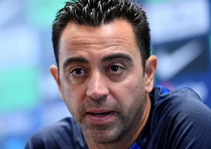 تشافي: هدفنا التتويج بالدوري الأوروبي