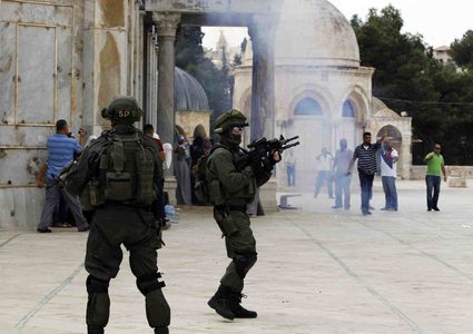 قوات الاحتلال تطلق النار على شاب في القدس القديمة