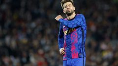 بيكيه معلنا اعتزاله: انتهت رحلتي مع برشلونة