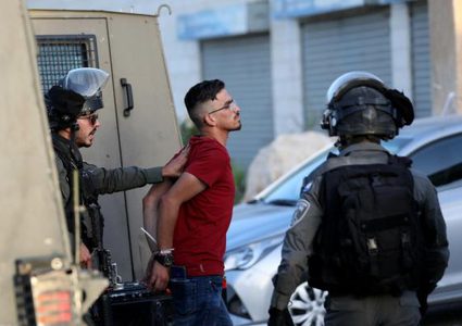 اعتقال شاب في الخليل خلال اندلاع مواجهات