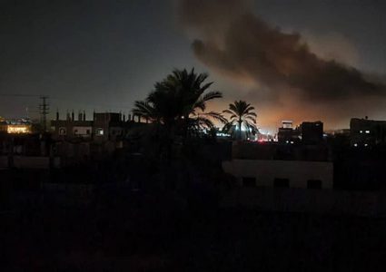 الاحتلال يقصف موقعا للقسام في قطاع غزة