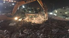 سلطات الاحتلال تجبر مواطنا على هدم منزله في القدس المحتلة