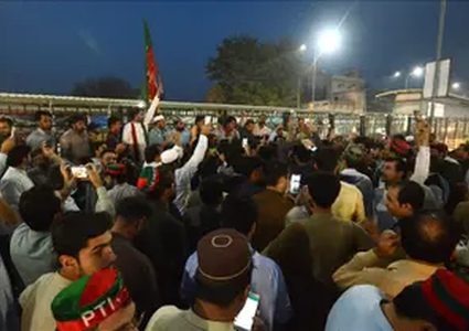 عدد قتلى احتجاجات إيران يرتفع لـ304