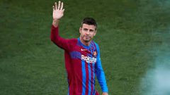 لاعبو برشلونة يودعون بيكيه برسائل مؤثرة