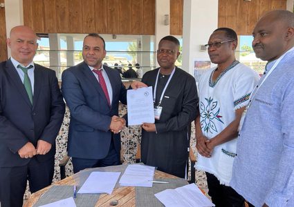 اتفاقية تعاون بين الاتحاد العام للكتاب الفلسطينيين واتحاد كتاب عموم إفريقيا