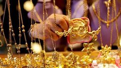"الاقتصاد": ارتفاع دمغ الذهب بنسبة 25% الشهر الماضي