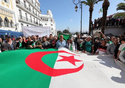 الجزائر: أقدم حزب معارض ينتقد غلق المجال السياسي