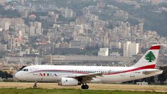 إصابة طائرة برصاصة طائشة أثناء هبوطها في بيروت