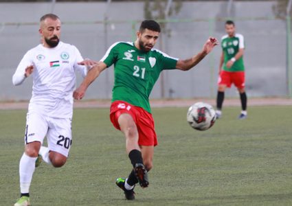 "هلال القدس" يحافظ على الصدارة بثلاثية في شباك "ثقافي طولكرم"