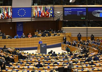 "نيوزويك": مساعدات الاتحاد الأوروبي لأوكرانيا في خطر