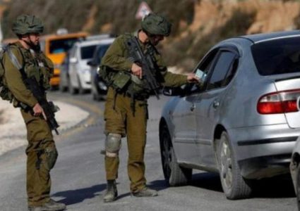 قوات الاحتلال تعيق تنقل المواطنين غرب سلفيت