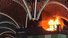 اندلاع حريق داخل إحدى صالات المغادرة في مطار بغداد الدولي