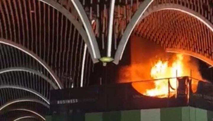 اندلاع حريق داخل إحدى صالات المغادرة في مطار بغداد الدولي