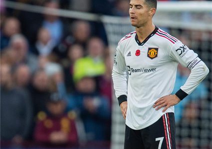 مانشستر يونايتد يدرس فسخ عقد رونالدو