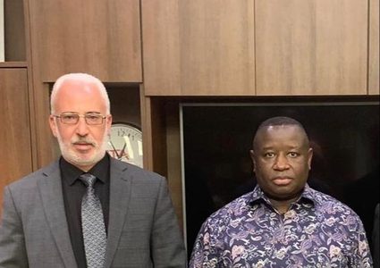 أبو بكر يطلع وزير خارجية سيراليون على مستجدات الأوضاع في فلسطين